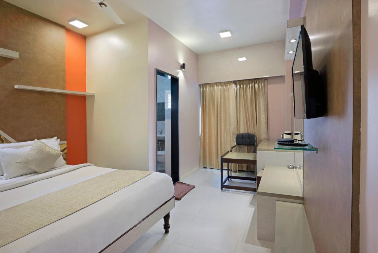 Mannars Deluxe Lodge Mysore Exterior foto