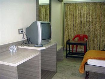 Mannars Deluxe Lodge Mysore Exterior foto