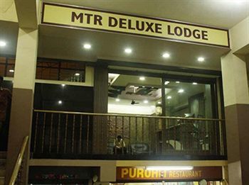 Mannars Deluxe Lodge Mysore Exterior foto